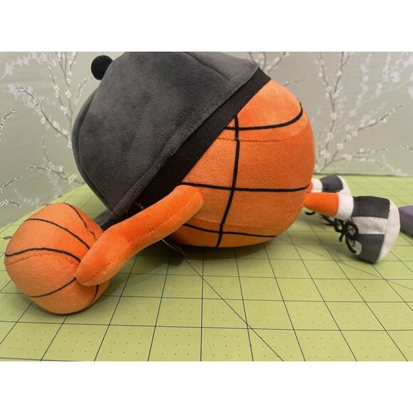 Bleacher Creatures 8” Basketball Man PC Friars Kuricha Plush Stuffed Figure Toy - Picture 4 of 8